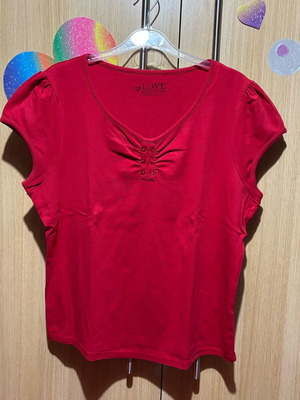 Plus size t-shirt like new, red, size 4XL