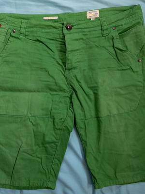 Men's green bermuda shorts used, size EU-34 / US-44