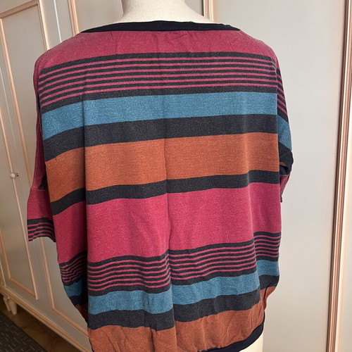 Stradivarius multicolored short-sleeve top like new