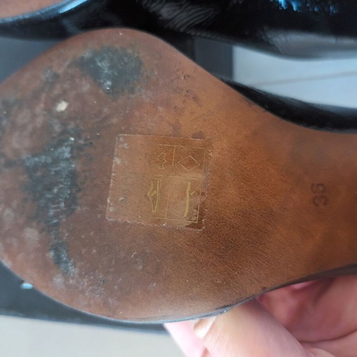 Love Moschino patent leather pumps like new, size 36, black