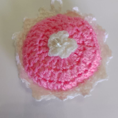 Knitted ornaments new, diameter 12-11-10 cm
