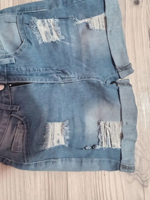 Denim shorts new, size XS, waist 30