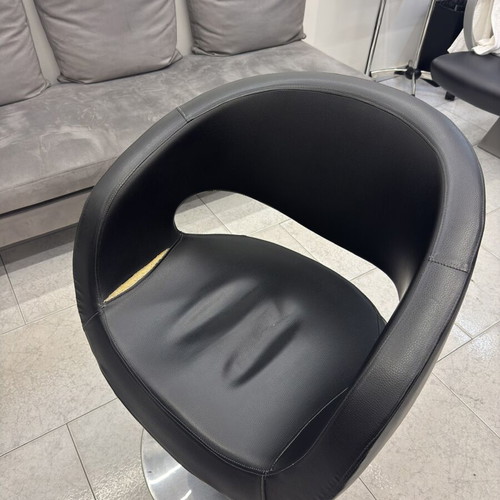 Leather salon chairs used, set of two