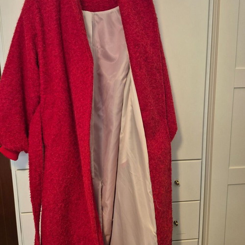 Lumina boucle coat red like new