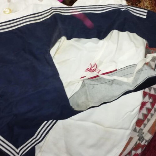 Complete sailor uniform used, pack with 2 trousers, collar, cap and insignia