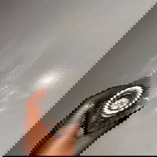 Βαζάκι τετράγωνο σαν καινούργιο, ιδανικό για μικρά λουλούδια