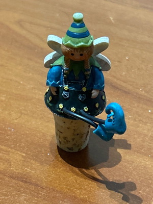 Unique bottle cork elf new