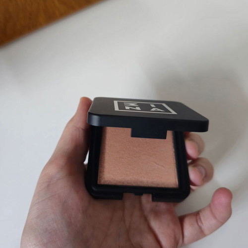 3ina The Highlighter 200 pink gold new