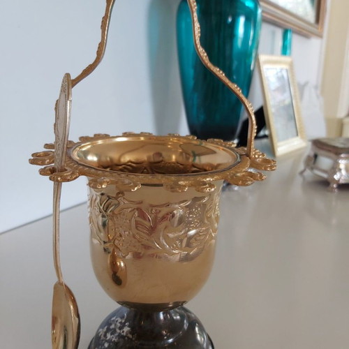 Beautiful used diskopothiro, dimensions 12x14 cm