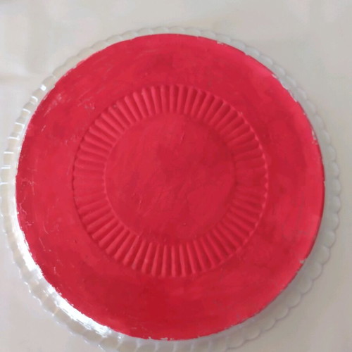 Serving tray like new with crackle design and floral pattern