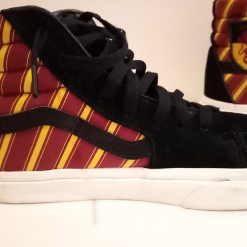 Vans Harry Potter Gryffindor Sneakers like new, size 40, suede and synthetics