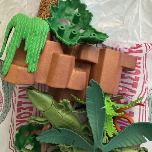 Playmobil Set 3016 Jungle Alligator Ravine used without box