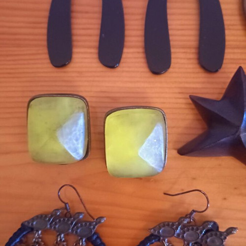 Earrings pack of 18 handmade wood with yellow agate like new
