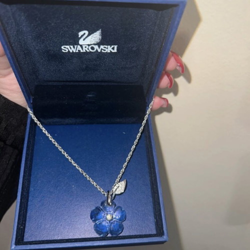 Swarovski flower pendant new, unworn blue