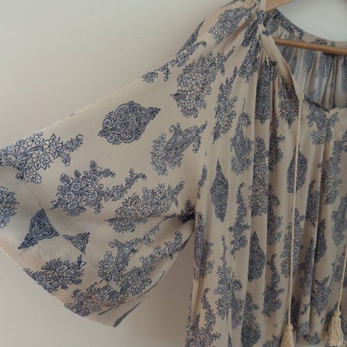 Philosophy women's blouse-shirt like new, beige and blue, size S