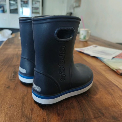 Crocs kids rain boots like new