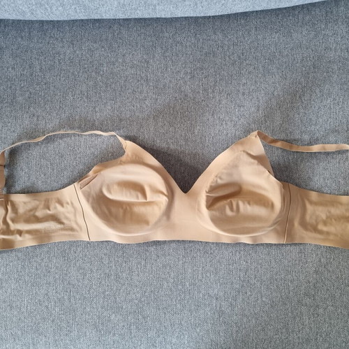 Sloggi Zero Feel Ultra Bra size L like new, beige