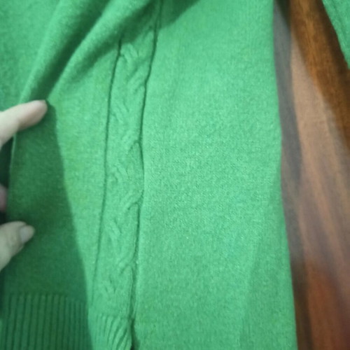 Mei Gao green sweater like new, size L