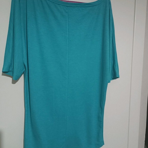 Stradivarius blouse like new, green with 3/4 batwing sleeve