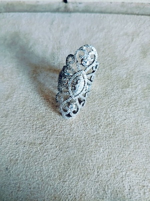 Silver large ring like new