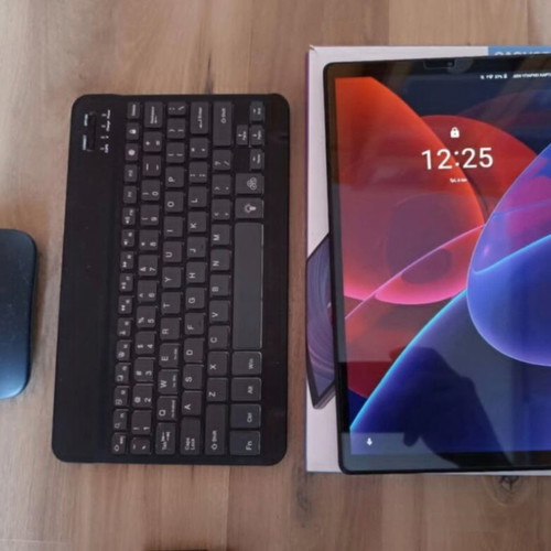 Lenovo Tab M10 Plus 2nd Gen 4/128GB LTE tablet with keyboard and mouse