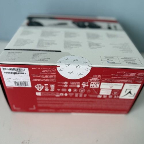 HyperX Cloud III S Wireless headset new, 2.4GHz and Bluetooth