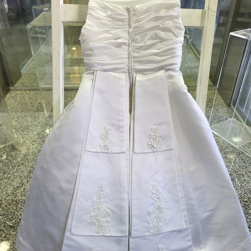 White flower girl dress new with beautiful details in various sizes