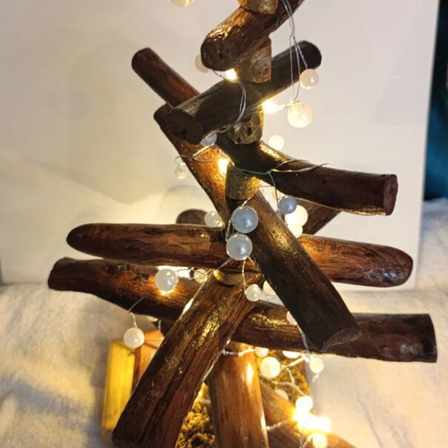 Eco Driftwood Christmas Tree with LED Lights and Pearls
