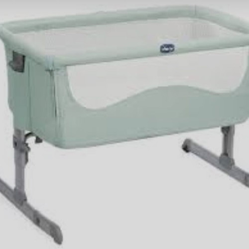Chicco Next To Me crib used, mint color