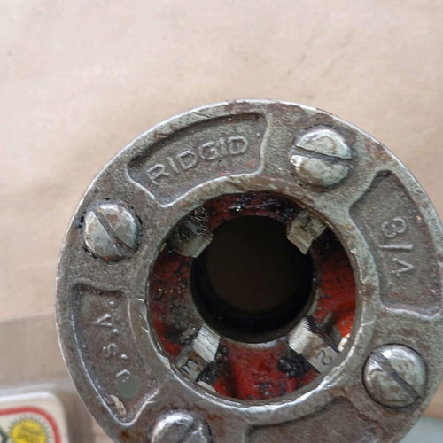 Ridgid 1 Inch Hand Thread Cutter like new