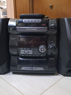 Panasonic SA-AK20 στερεοφωνικό σύστημα με CD changer 5 θέσεων και διπλό κασετόφωνο