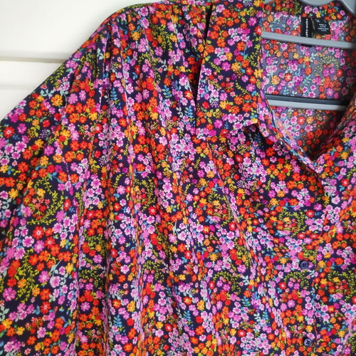 Vero Moda dark blue floral shirt like new, size L/XL