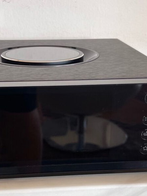 Naim Uniti Atom amplifier streamer used with Spotify and Chromecast