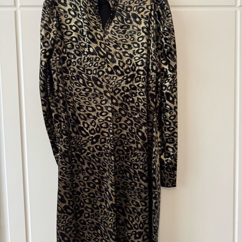 Dress size 16 like new, unworn