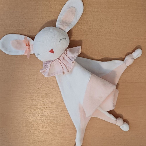 Baby comforter bunny soft like new for girl