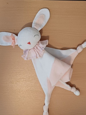 Baby comforter bunny soft like new for girl