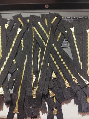 Zippers pack of 50 black with gold metal slider new