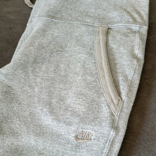 Nike women's 3/4 pants like new, size S, grey