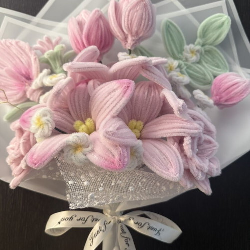 Handmade flower bouquet with waterproof wrapping, new