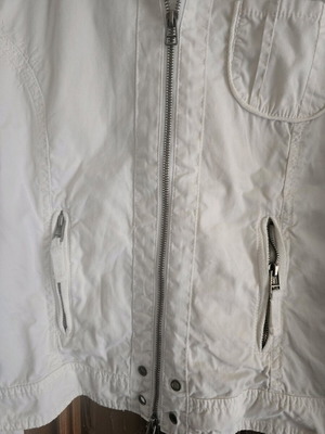 White women's jacket like new, size Medium