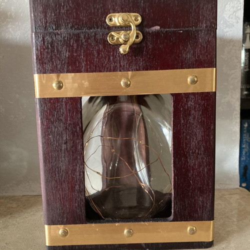 Dimple bottle lamp in original box