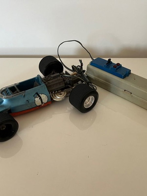 Schuco Tyrell Ford Formel 1 με χειριστήριο μεταχειρισμένο