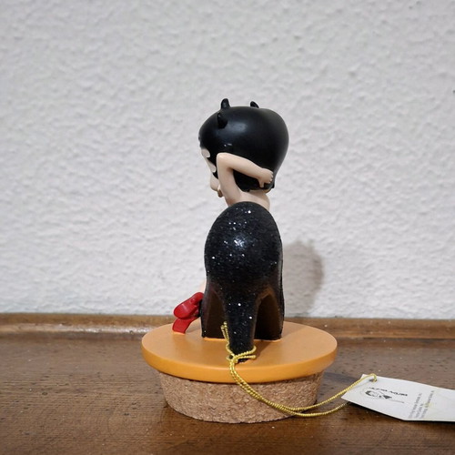 Betty Boop figure with high heel 2004 new