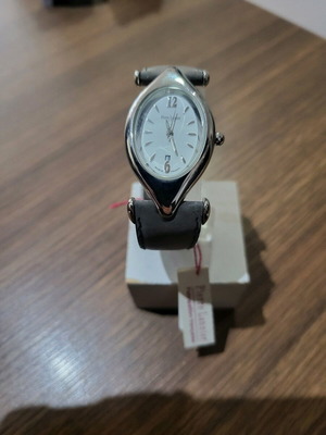 Women's watch new