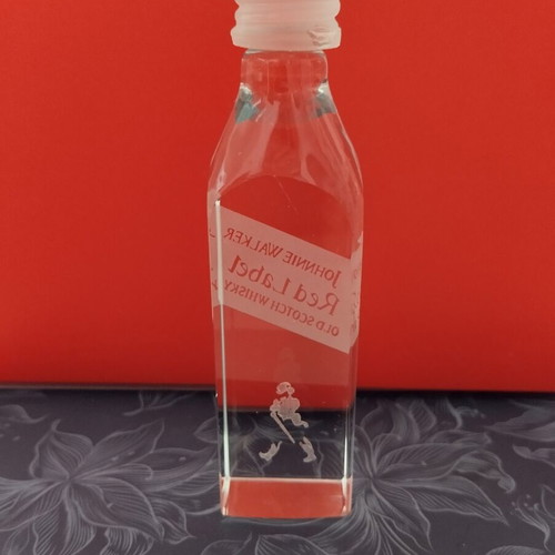 Johnnie Walker Red Label Crystal Miniature like new