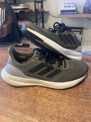 Adidas Pureboost shoes used, size 42, green