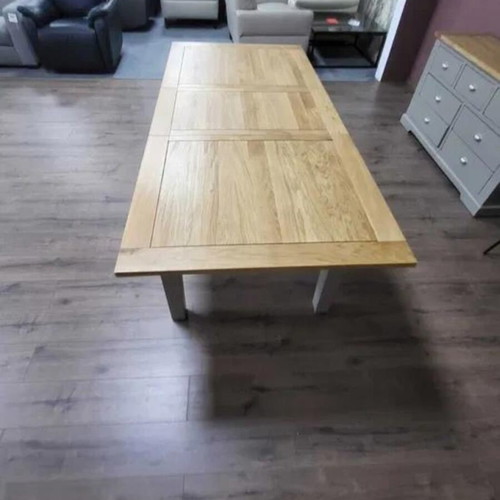 Wooden extendable dining table new, 100% oak, for 6-8 people