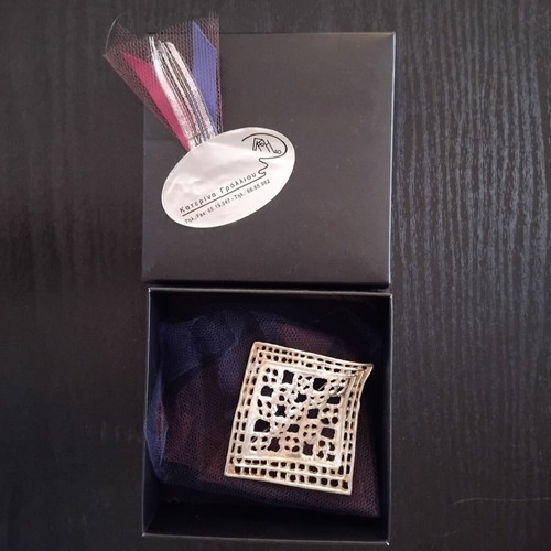 Handmade brooch in pure silver by Katerina Grolliou, like new
