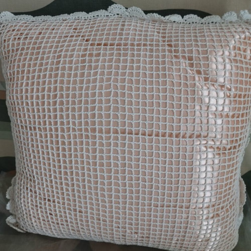 Vintage handmade crochet pillow 40x40cm like new with roses