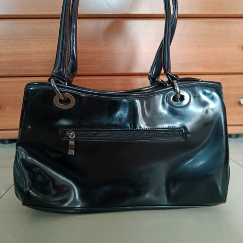 Dim leather club black genuine leather shoulder bag like new